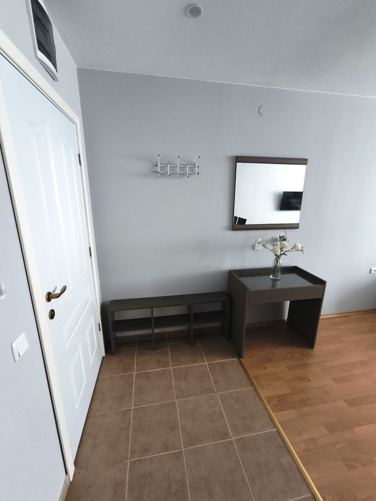 Luxuriöse Wohnung mit einem Schlafzimmer in erster Meereslinie in Sveti Vlas