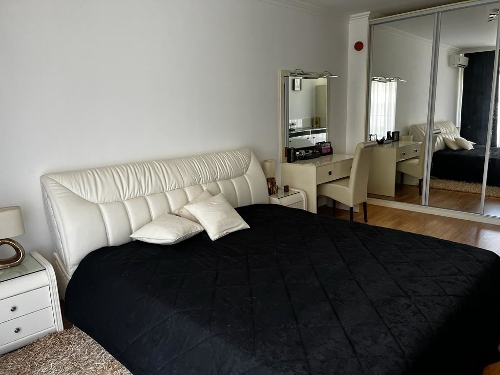 Gemütliche Zweizimmerwohnung mit Panoramablick auf das Meer und die Berge in Sveti Vlas