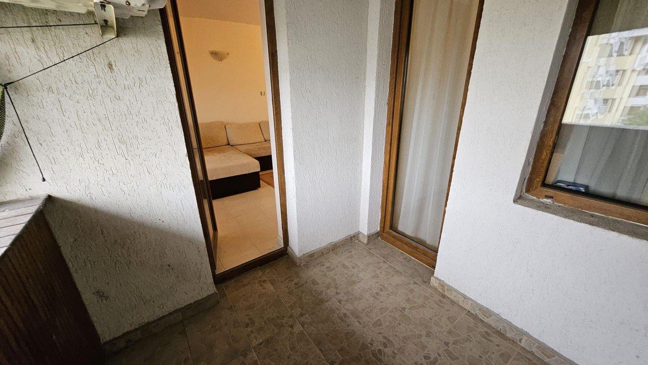 Geräumige Drei-Zimmer-Wohnung in Sveti Vlas – nur 100 m vom Strand und Yachthafen entfernt