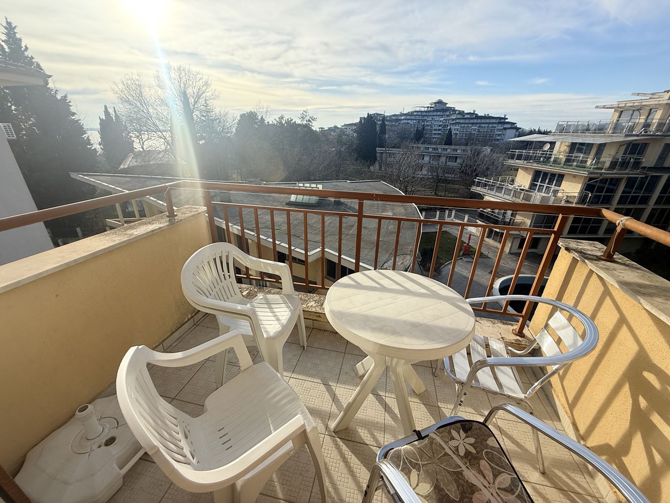 2-Zimmer-Wohnung in erster Meereslinie in Ravda – Meerblick, Gemütlichkeit und alles Notwendige für einen perfekten Urlaub