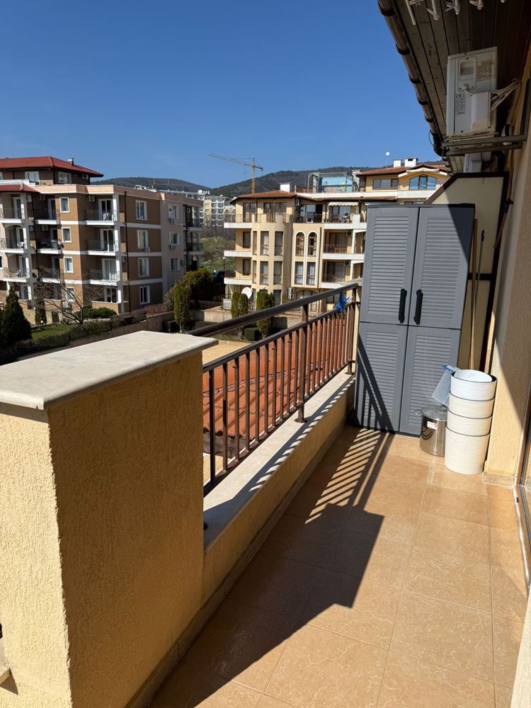 Zwei-Zimmer-Wohnung 100 m vom Meer in Sveti Vlas – hohe Lebensqualität, Ruhe und ausgezeichnete Lage