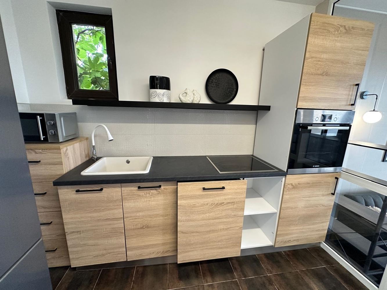 Geräumige Wohnung mit drei Schlafzimmern und Meerblick – ohne Wartungsgebühr im ruhigen Teil von Sonnenstrand
