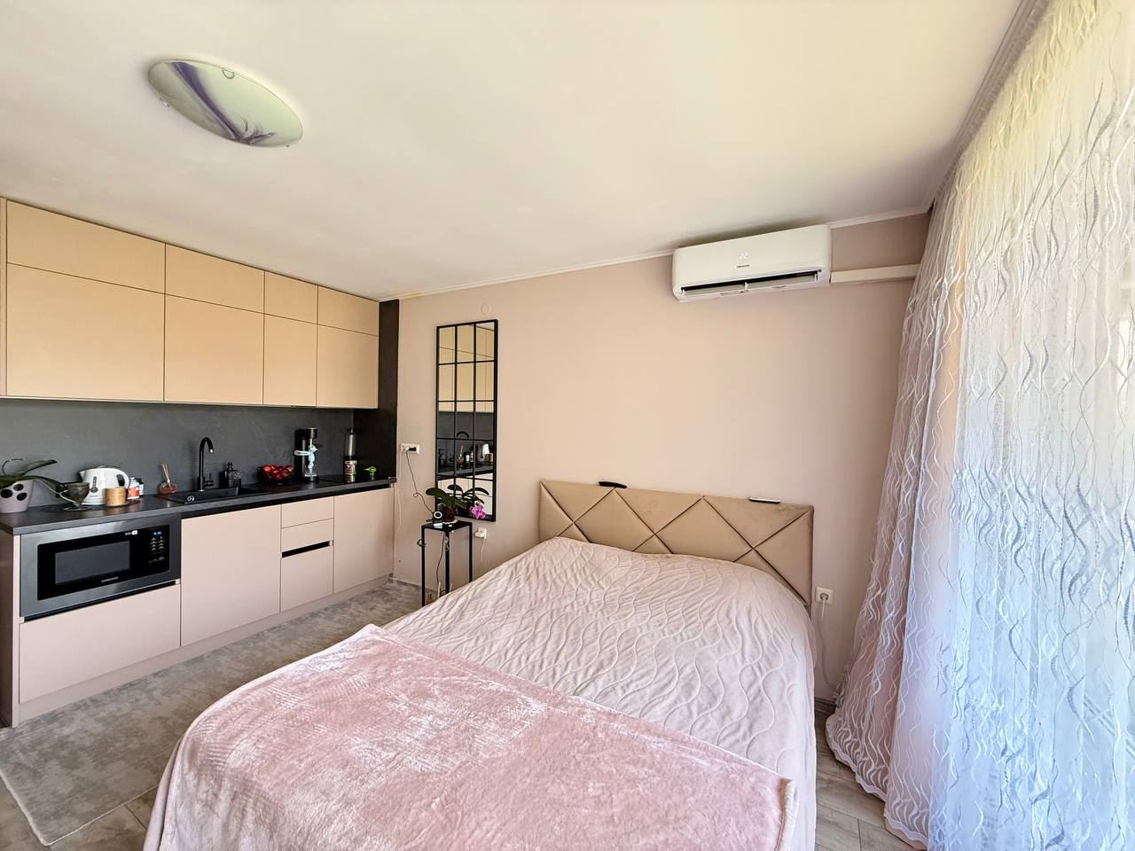Gemütliches Studio-Apartment in einer modernen Wohnanlage mit luxuriösen Annehmlichkeiten und ausgezeichneter Lage