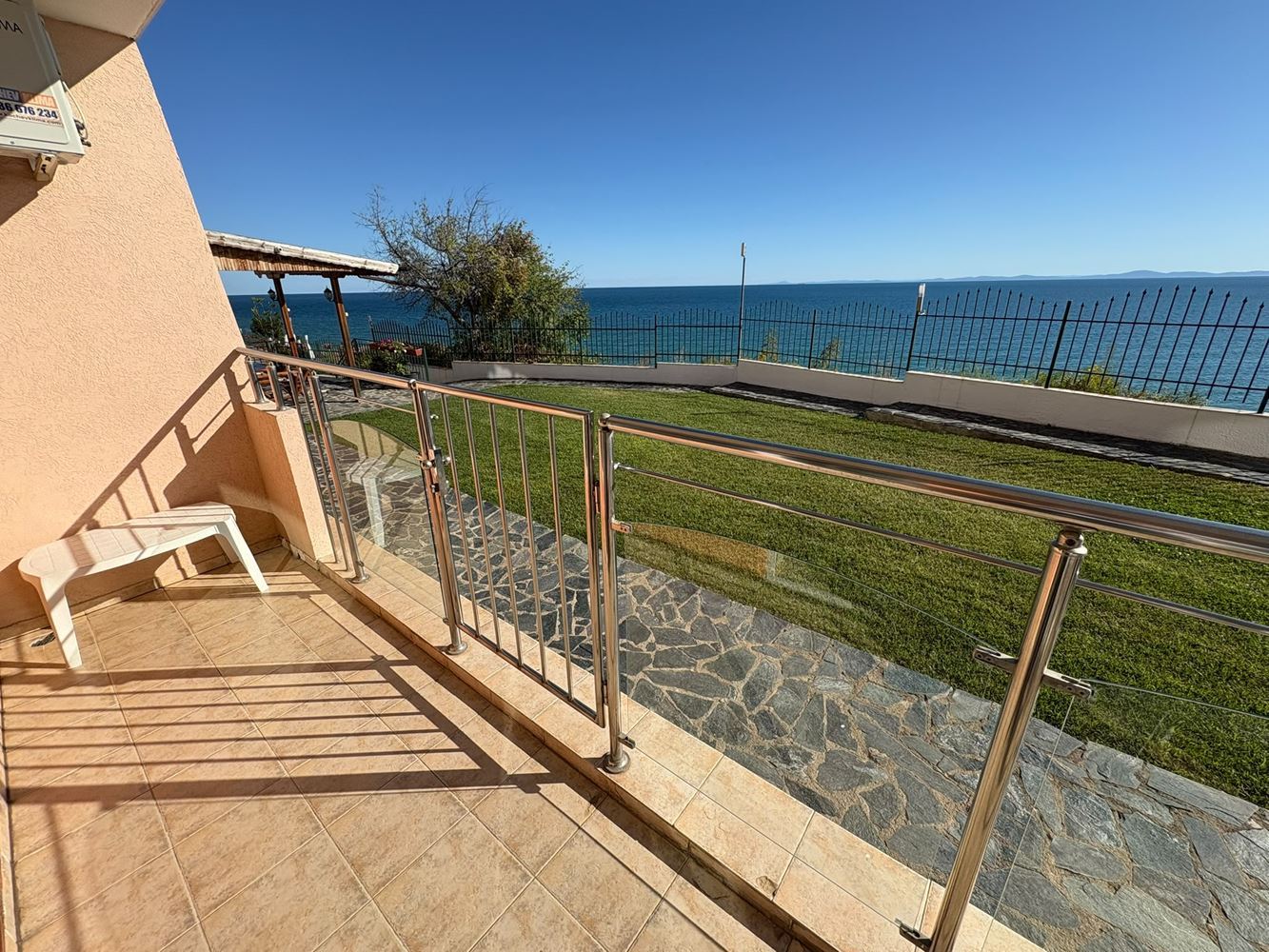 Erste Meereslinie in Sveti Vlas – geräumige Wohnung mit einem Schlafzimmer und Meerblick