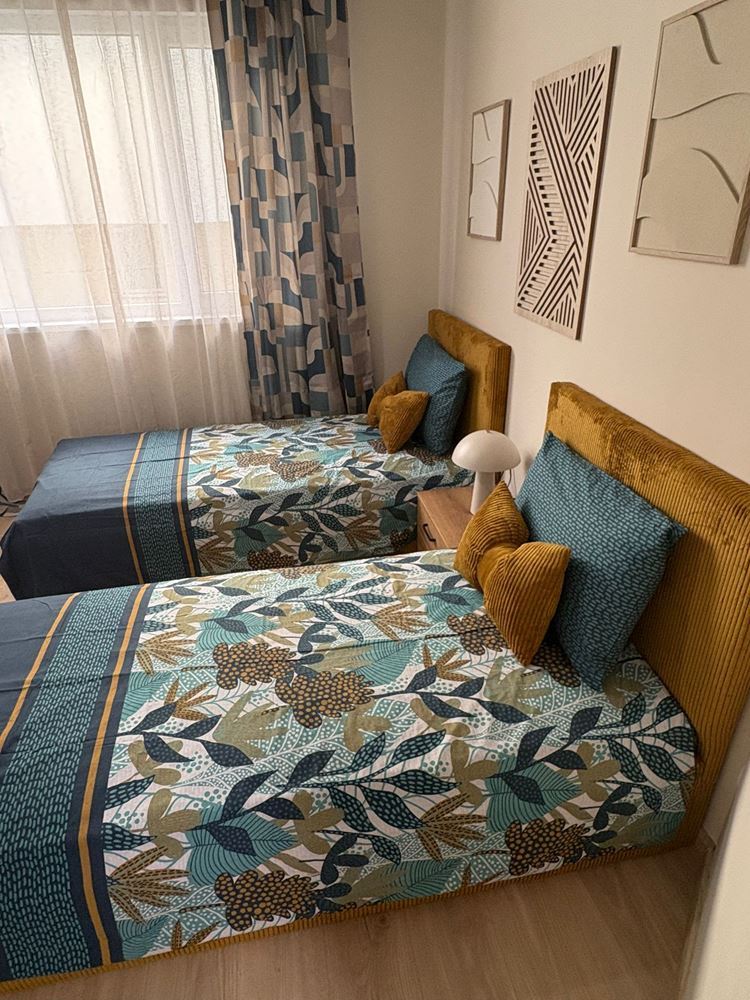 Zwei unabhängige Wohneinheiten mit Meerblick im Zentrum von Sveti Vlas – Designer-Interieur und eigener Parkplatz