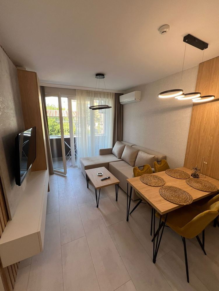 Luxuriöse 2-Zimmer-Wohnung in einer neuen Anlage – ideales Zuhause am Meer und Kapitalanlage
