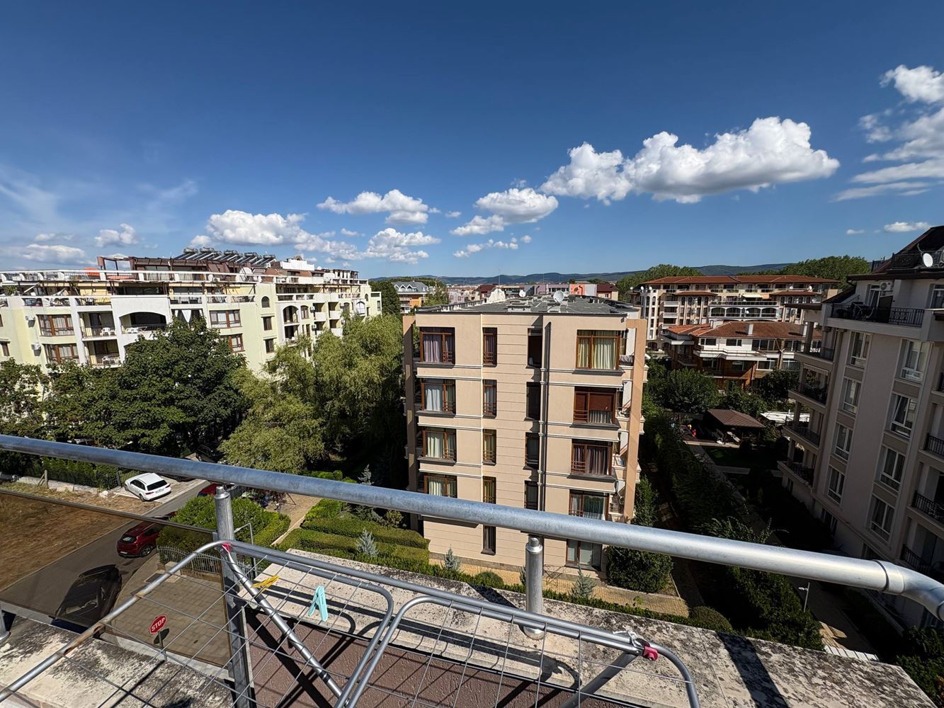 Ein-Zimmer-Wohnung mit Potenzial im grünsten Teil von Sonnenstrand