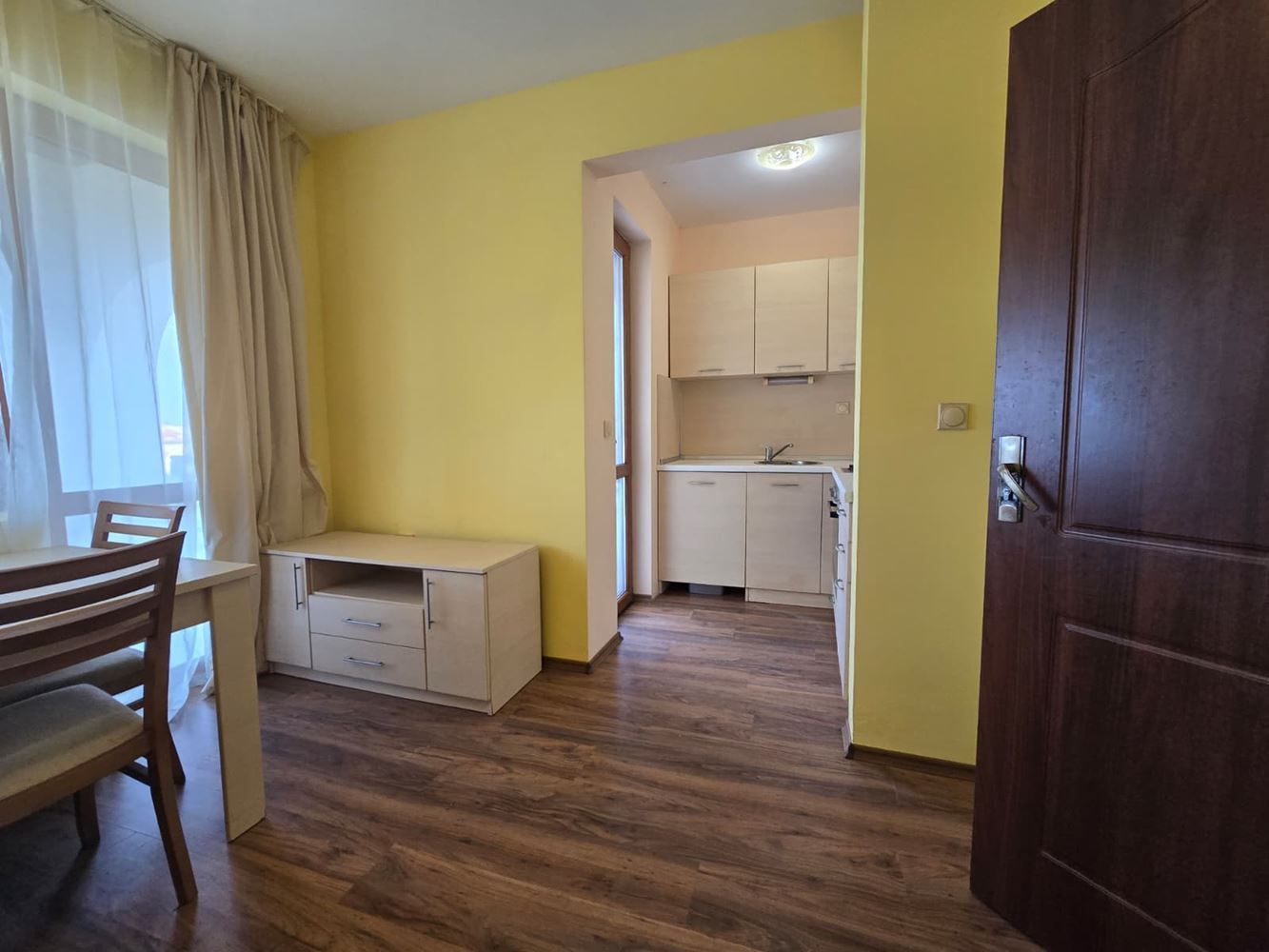 Möblierte Zweizimmerwohnung mit Meerblick in Sosopol – ohne Wartungsgebühr und nur wenige Schritte vom Strand entfernt