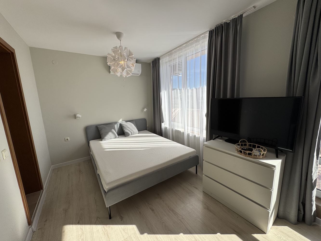Studio mit Poolblick in einer Anlage mit hervorragender Infrastruktur in Sonnenstrand