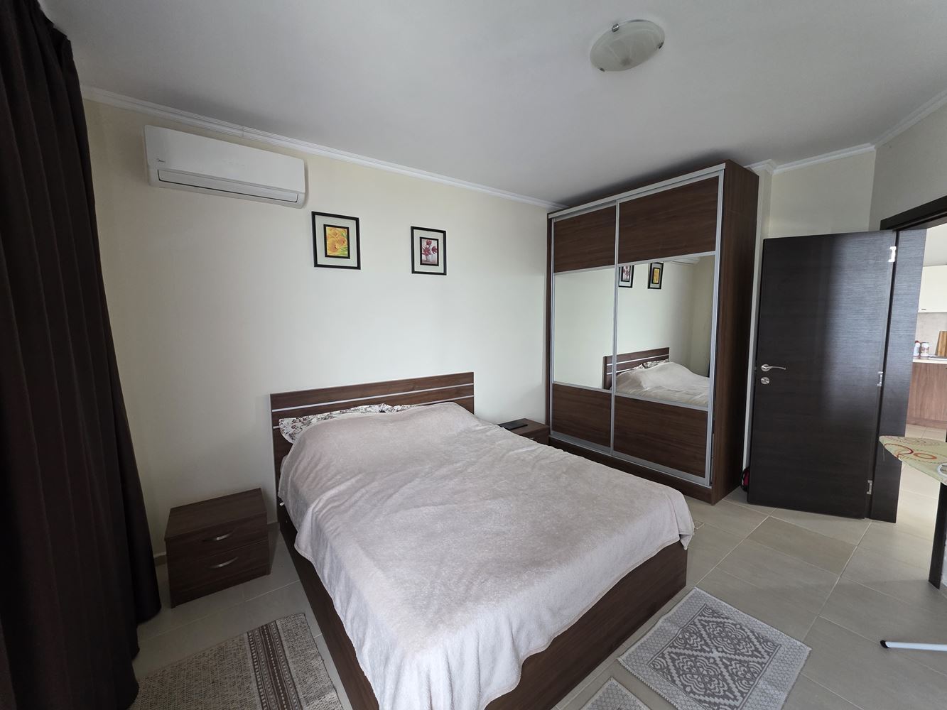Zweizimmerwohnung in erster Meereslinie mit frontalem Meerblick in Nessebar
