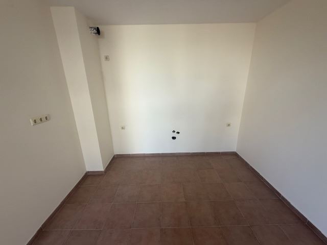 Geräumige Einzimmerwohnung in einer grünen Oase in Sonnenstrand – ideal für Urlaub und Investition