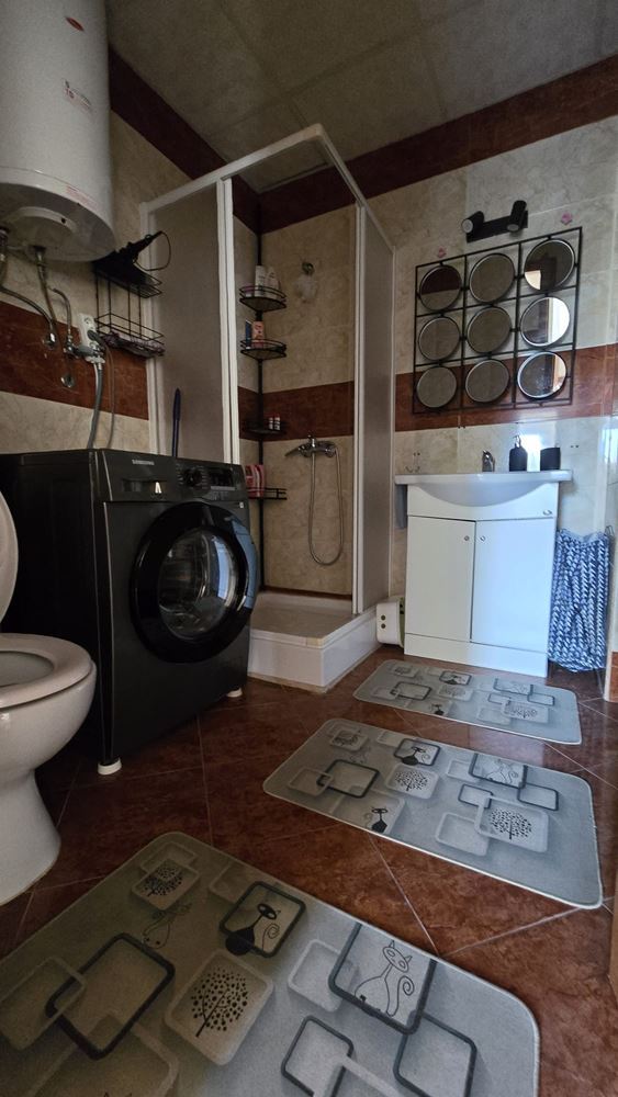 Stilvolle Ein-Zimmer-Wohnung in einer Eliteanlage in Sveti Vlas – Komfort, Ruhe und ganzjährige Nutzung