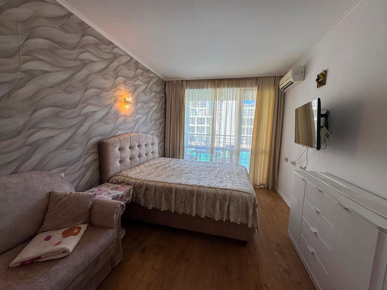 Wunderschönes Studio in erster Meereslinie in Pomorie mit Meerblick – Gemütlichkeit, Komfort und prestigeträchtige Lage