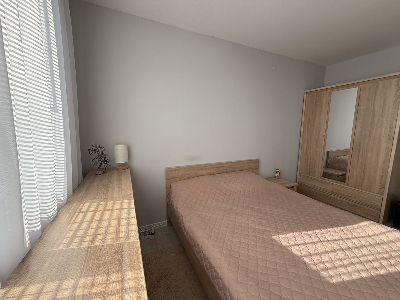 Ein-Zimmer-Wohnung mit Terrasse in Sonnenstrand – Komfort und ganzjährige Sicherheit