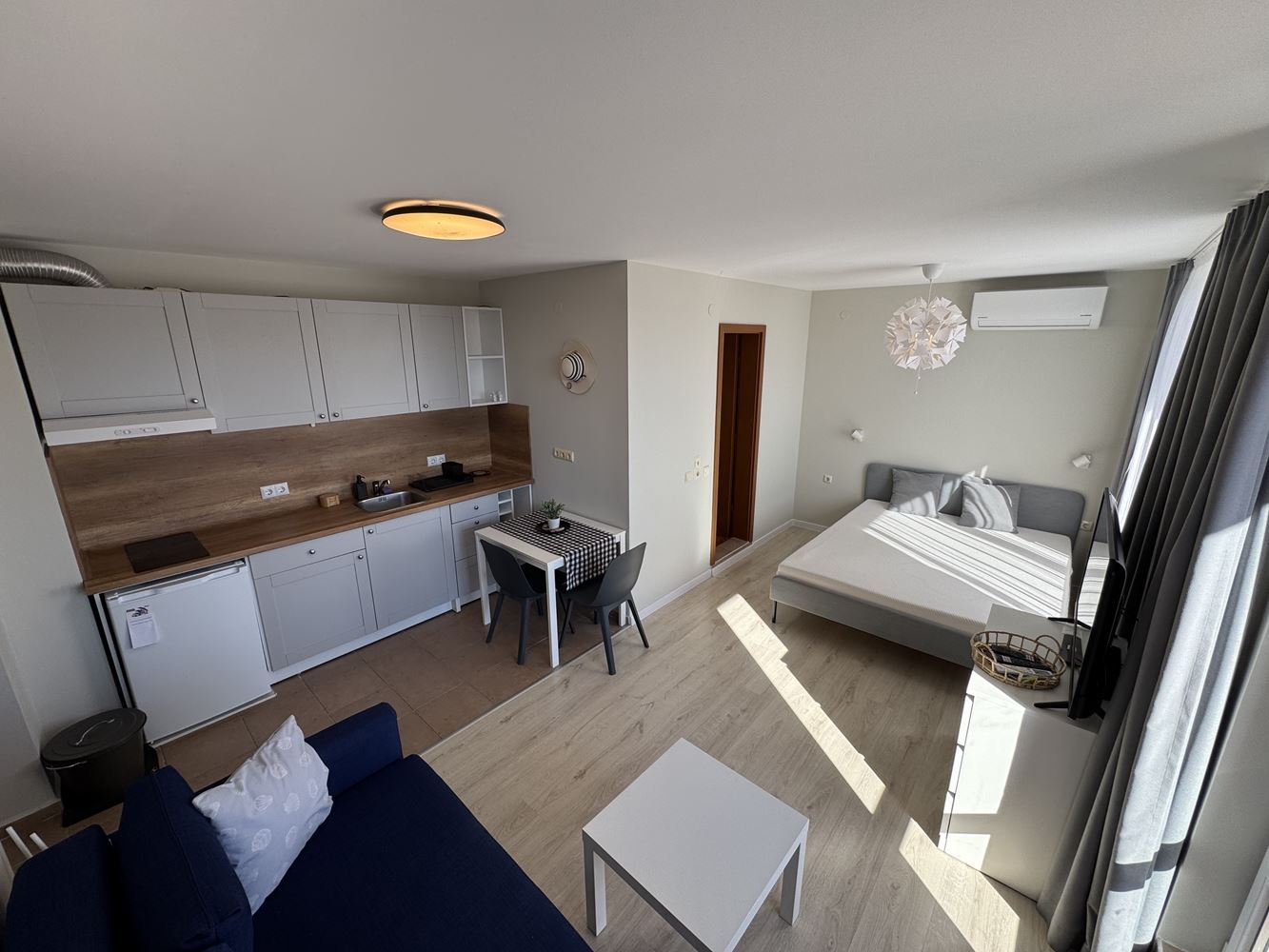 Studio mit Poolblick in einer Anlage mit hervorragender Infrastruktur in Sonnenstrand