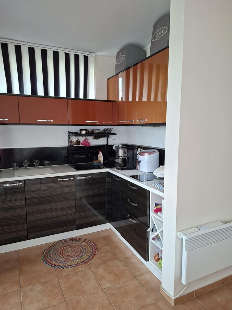 Geräumiges und vollständig möbliertes Studio in Pomorie – nur 300 Meter vom Meer entfernt
