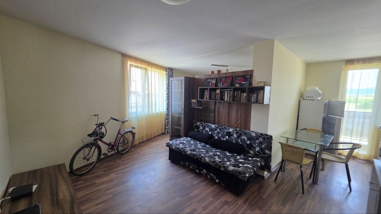 Geräumige Zweizimmerwohnung in der Nähe des Lidl-Supermarkts in Sonnenstrand