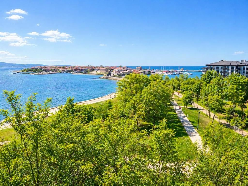 Ausgezeichnete 2-Zimmer-Wohnung im Herzen von Nessebar mit großer Terrasse und schönem Ausblick
