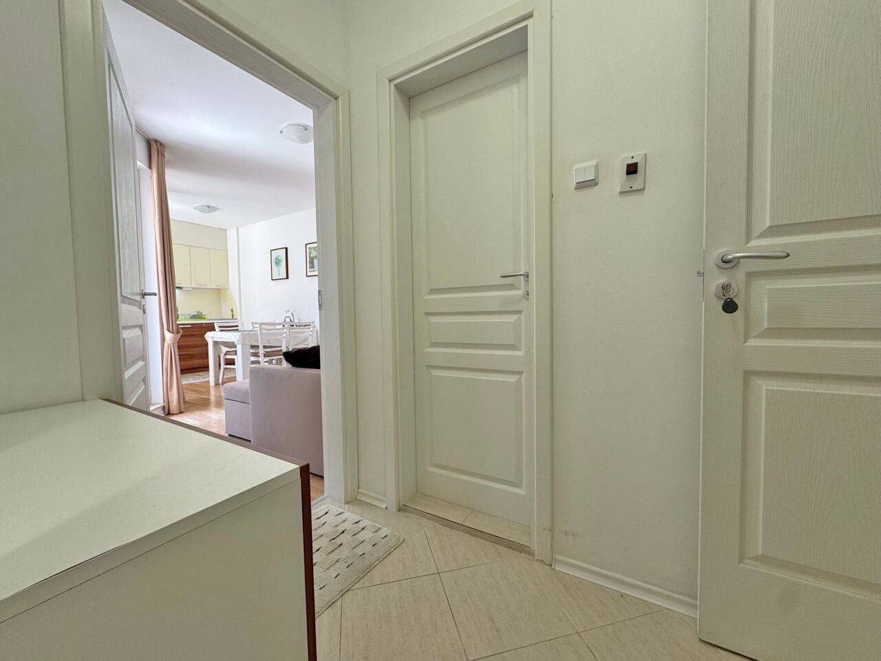 Elegante Zweizimmerwohnung mit Poolblick in einer luxuriösen Anlage in Sonnenstrand