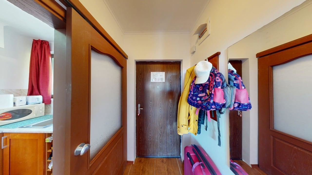 Geräumige Zwei-Zimmer-Wohnung mit Meerblick in der Region Sonnenstrand