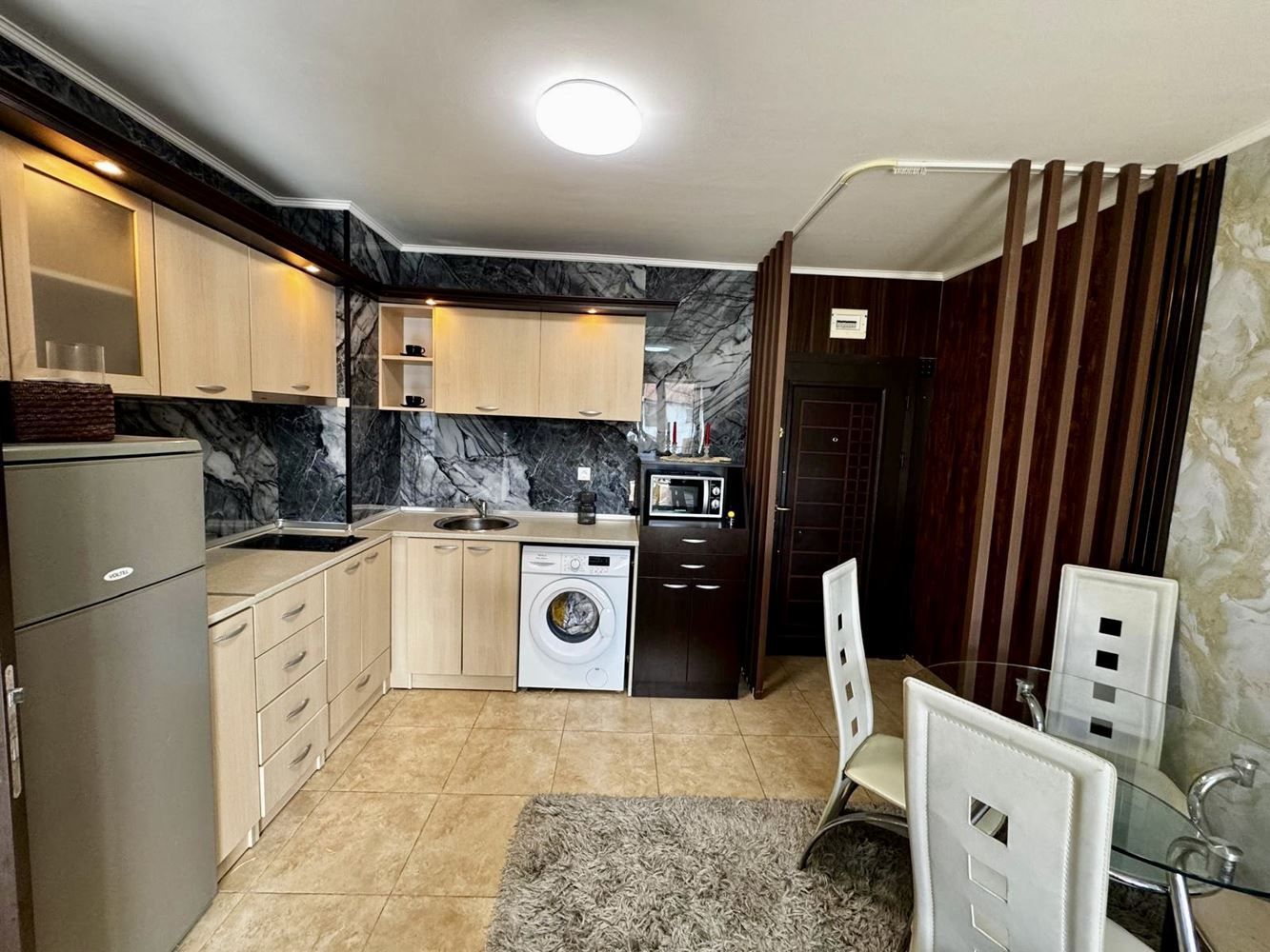 Geräumige Wohnung mit einem Schlafzimmer und Poolblick in Nessebar