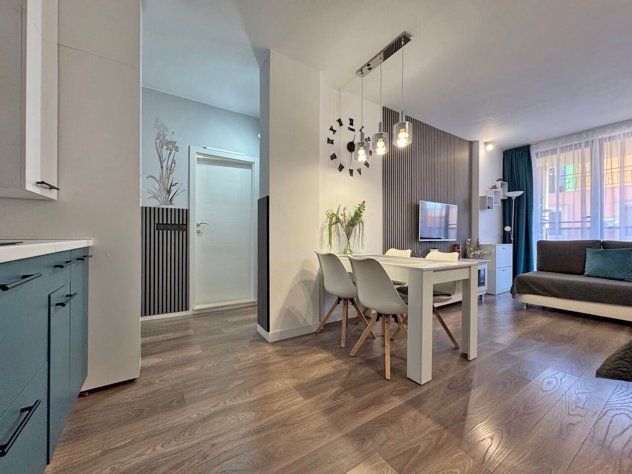 Modernes, vollständig möbliertes Apartment mit einem Schlafzimmer in Sonnenstrand – Stil und Komfort das ganze Jahr über