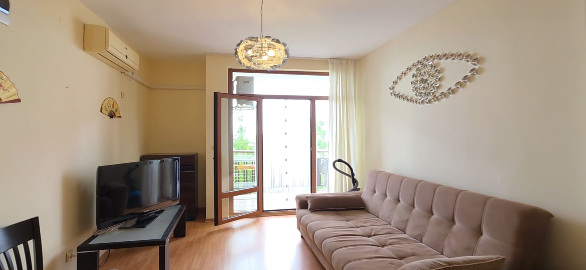 2-Zimmer-Wohnung mit frontalem Meerblick in erster Meereslinie in Sveti Vlas