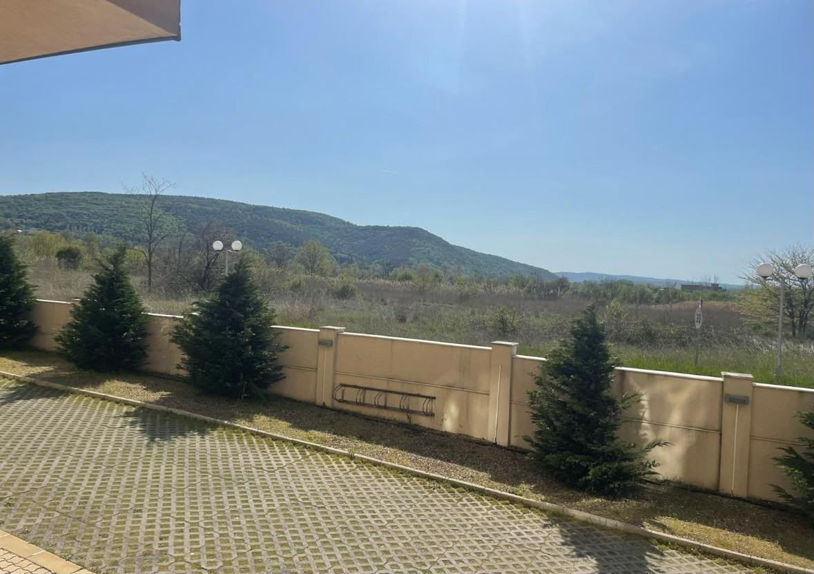 Großzügige 3-Zimmer-Wohnung in erster Meereslinie in Obzor mit Panoramablick auf das Meer