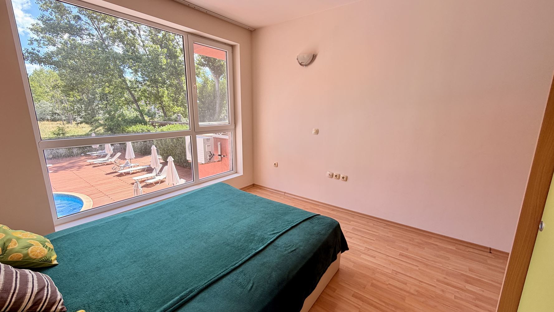 Sunny Beach: Wohnung mit einem Schlafzimmer 300 Meter vom Strand entfernt – Komfort, Qualität und hervorragende Investition