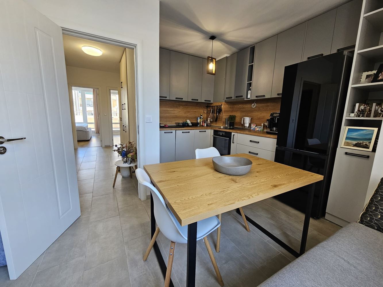 Geräumige und helle Zwei-Zimmer-Wohnung mit zwei großen Terrassen in Meden Rudnik – ideal für Familie oder Investition