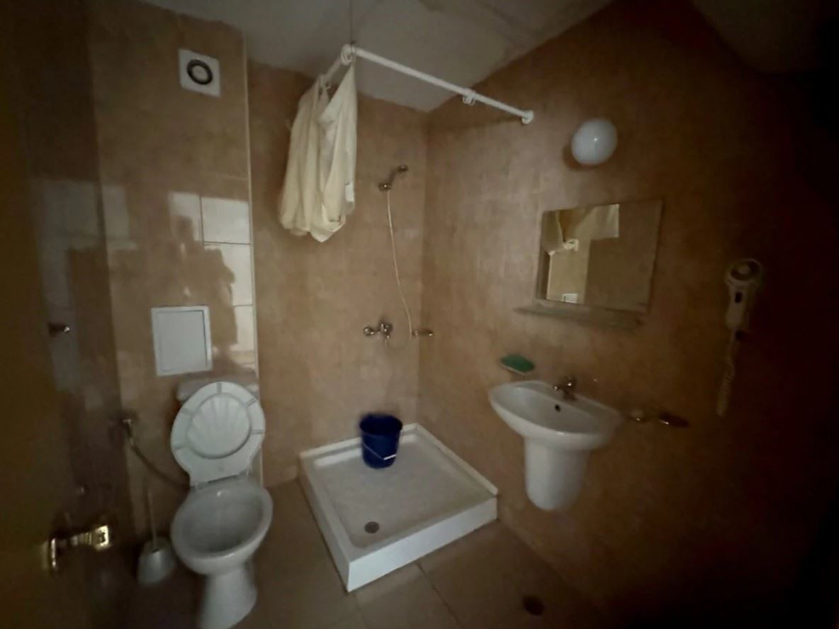 Apartment mit einem Schlafzimmer 300 Meter vom Strand in Sonnenstrand – ausgezeichnete Möglichkeit zur Renovierung und Investition