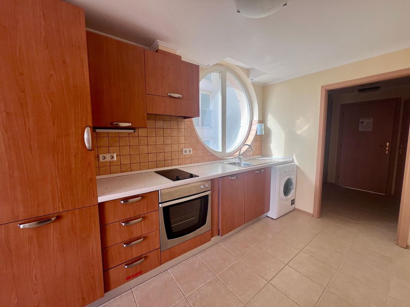 Wohnung in erster Meereslinie mit Meerblick in Pomorie – Luxusurlaub jeden Tag