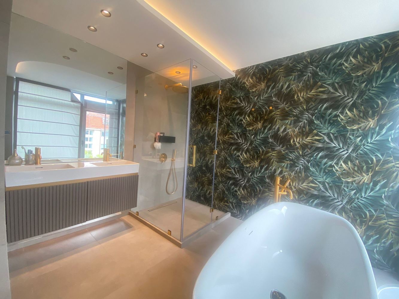 Elegante und großzügige 3-Zimmer-Wohnung in erster Meereslinie in Nessebar – Panoramablick auf das Meer und Premium-Komfort