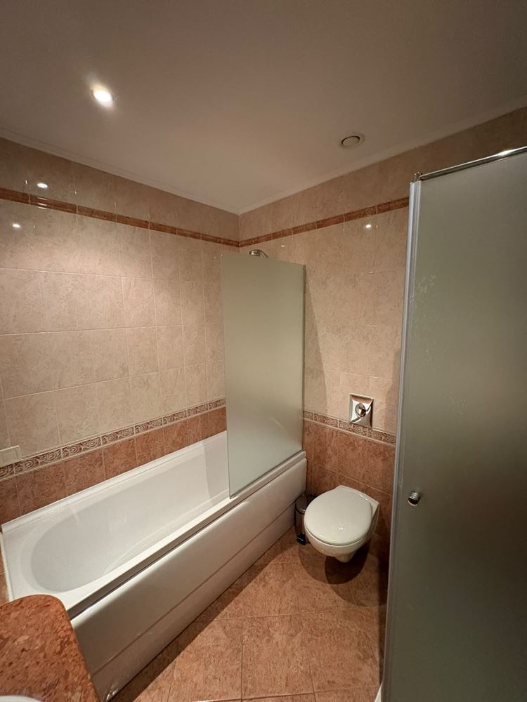 Luxuriöse 2-Zimmer-Wohnung mit Meerblick in erster Linie in Pomorie – eine prestigeträchtige Immobilie mit einzigartigen Annehmlichkeiten
