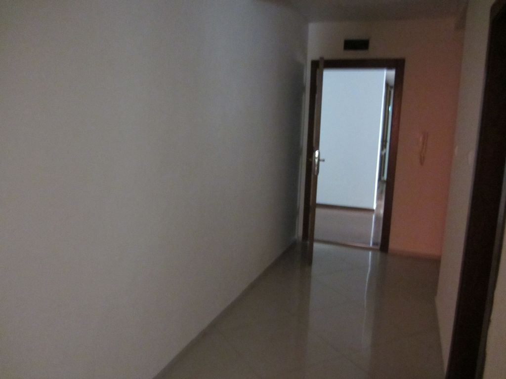 Erste Meereslinie zum Strand Butamyata! Möblierte Zweizimmerwohnung mit teilweisem Meerblick in Sinemorets
