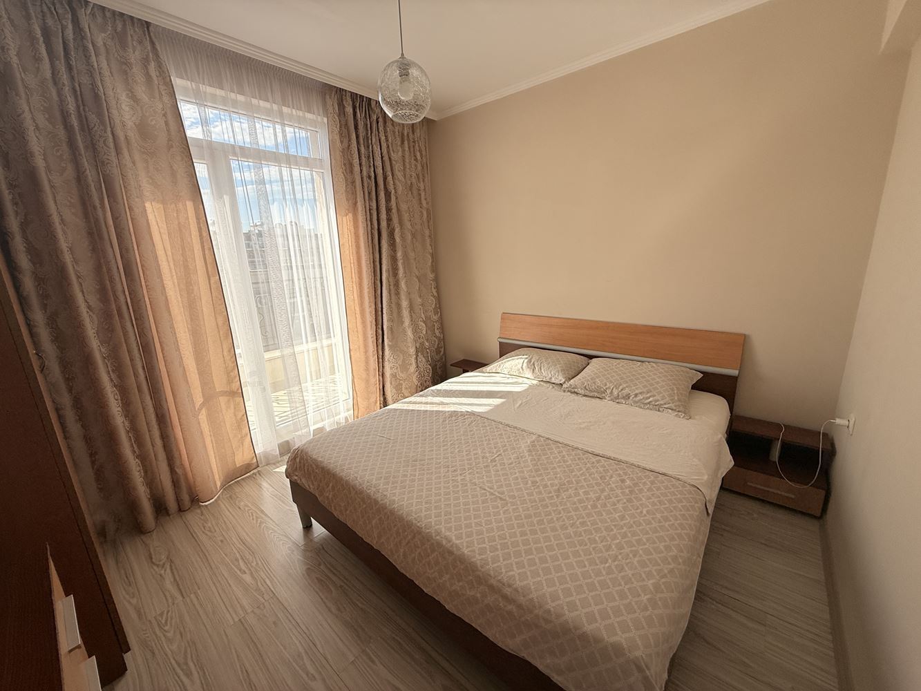 3-Zimmer-Wohnung mit zwei Schlafzimmern und zwei Terrassen in einer ruhigen Anlage in Sonnenstrand