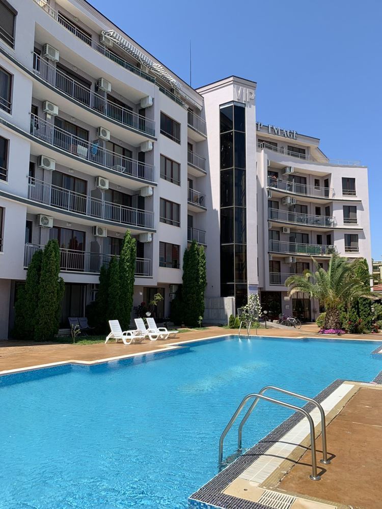 Zwei-Zimmer-Wohnung in Sunny Beach – voll möbliert, mit Pool und hervorragendem Investitionspotenzial