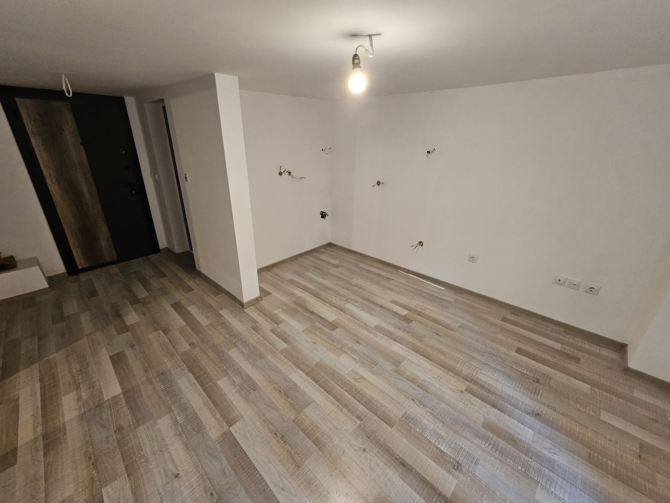 Ein-Zimmer-Wohnung in Sveti Vlas – heller Souterrain, bezugsfertig, keine Wartungsgebühr