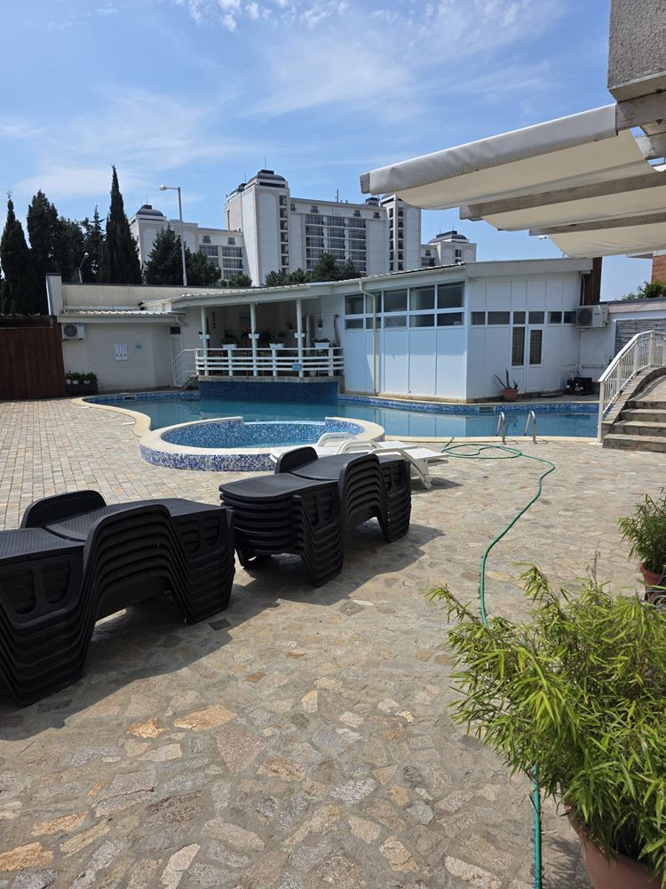 Apartment mit zwei Schlafzimmern im Erdgeschoss in Sveti Vlas – Komfort, Licht und Meeresnähe