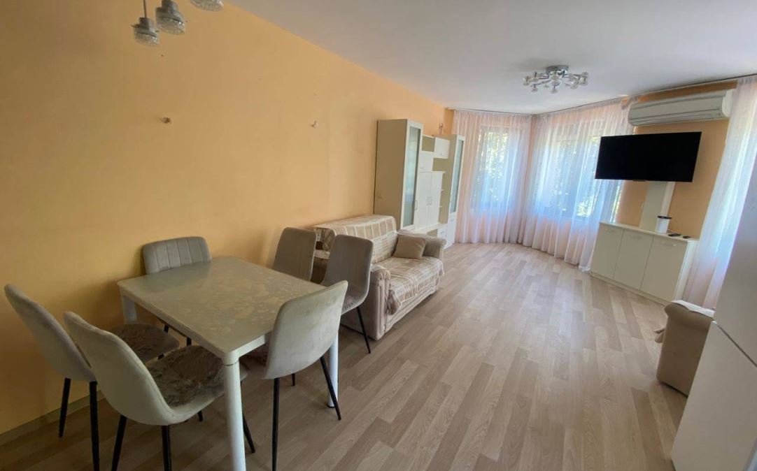 Zwei-Zimmer-Wohnung 50 Meter vom Strand in Ravda – modernes Gebäude, Komfort und ausgezeichnete Lage