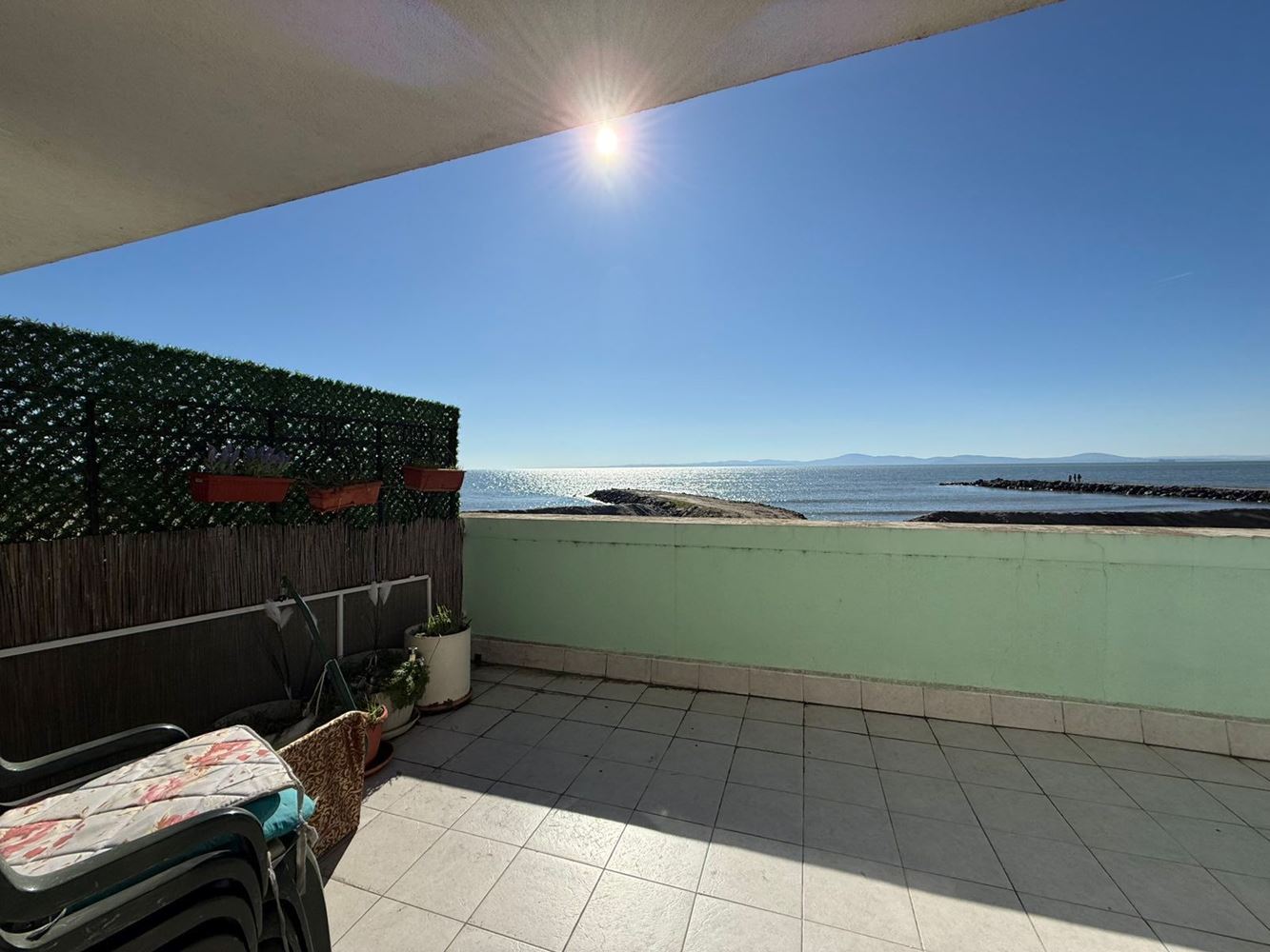 Luxuriöse Ein-Zimmer-Wohnung mit Panoramameerblick in Pomorie