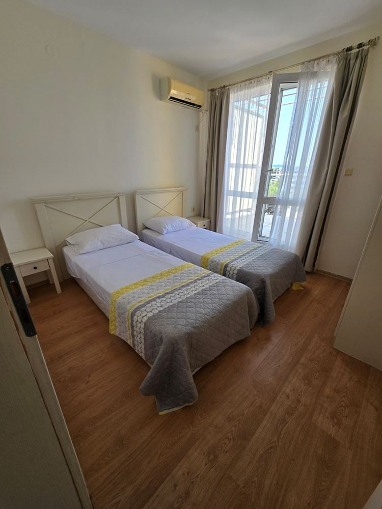 Großzügige Drei Zimmer Wohnung mit hervorragender Lage und Nähe zum Meer