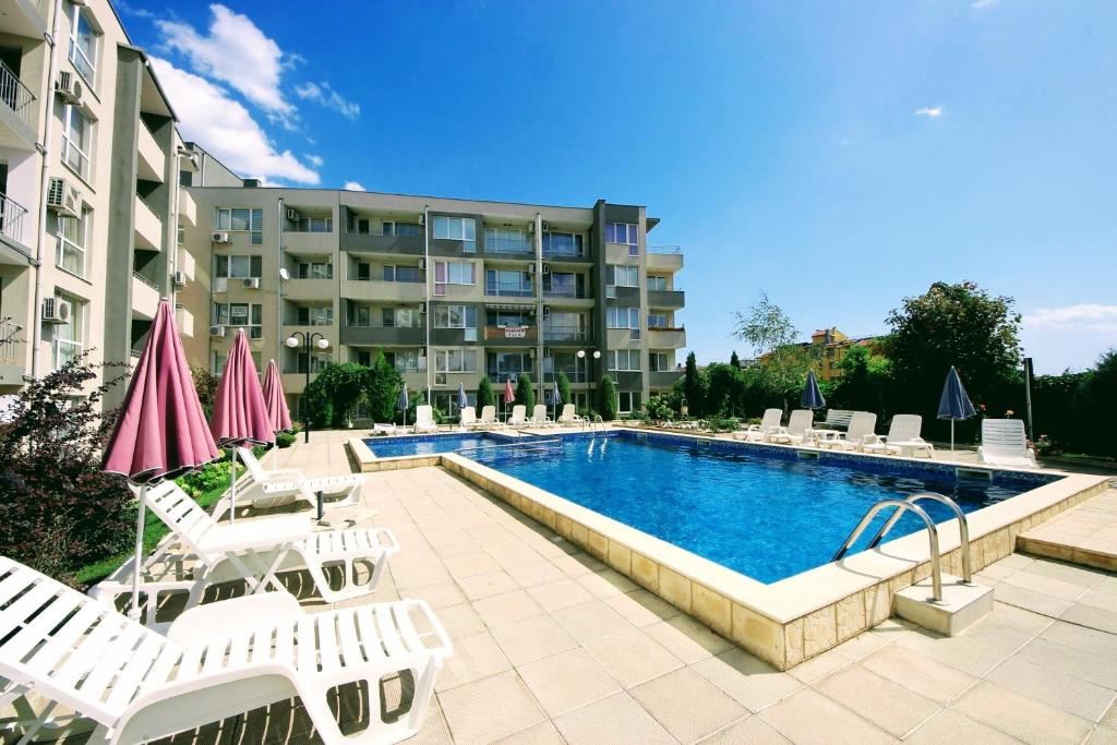 Gemütliches und vollständig möbliertes Studio in Sweti Wlas – perfektes Zuhause am Meer mit niedriger Wartungsgebühr