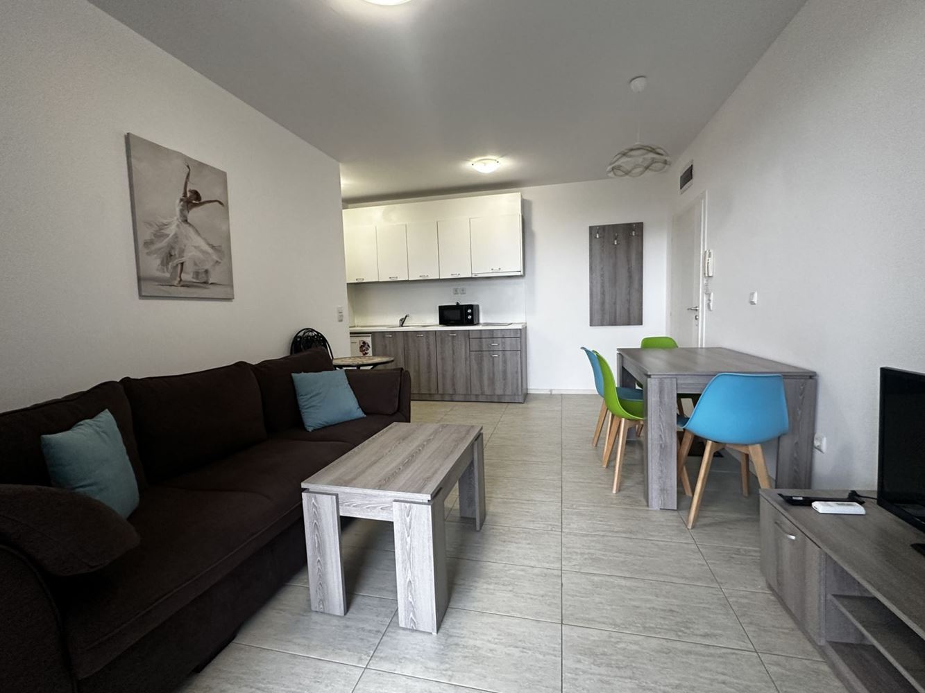 Meerblick und Küstencharme – möblierte Zweizimmerwohnung in erster Meereslinie in Sozopol