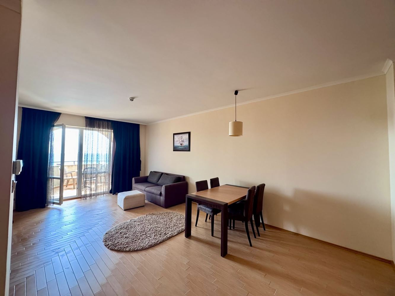 Zweizimmerwohnung in erster Meereslinie mit Panoramablick auf das Meer in Sonnenstrand