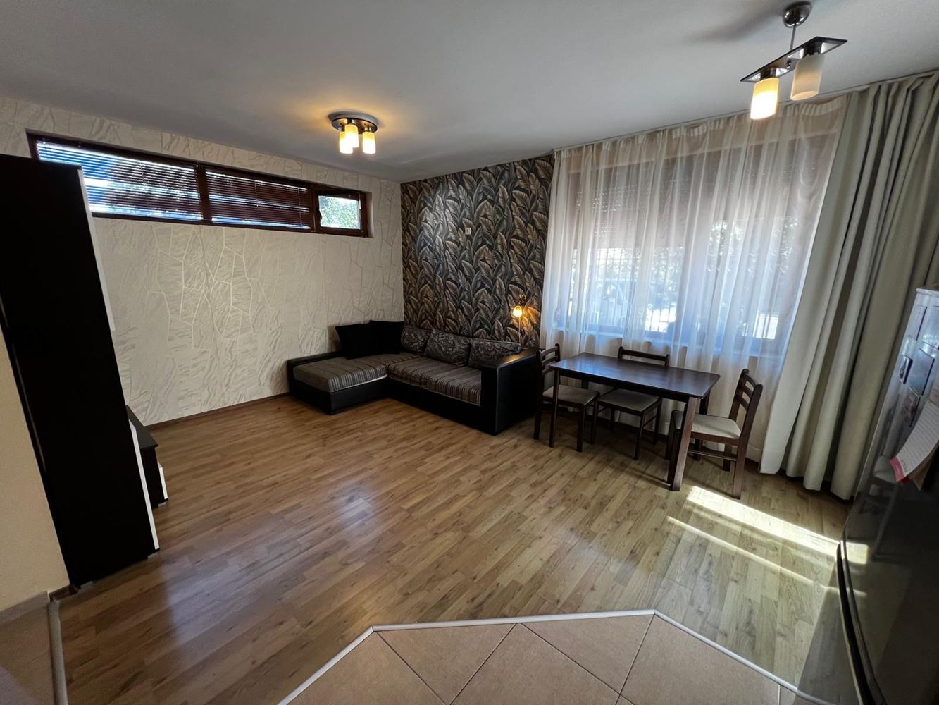 Gemütliche Wohnung mit einem Schlafzimmer in Sarafovo – eigener Eingang, keine Wartungsgebühr, ideal für ganzjähriges Wohnen