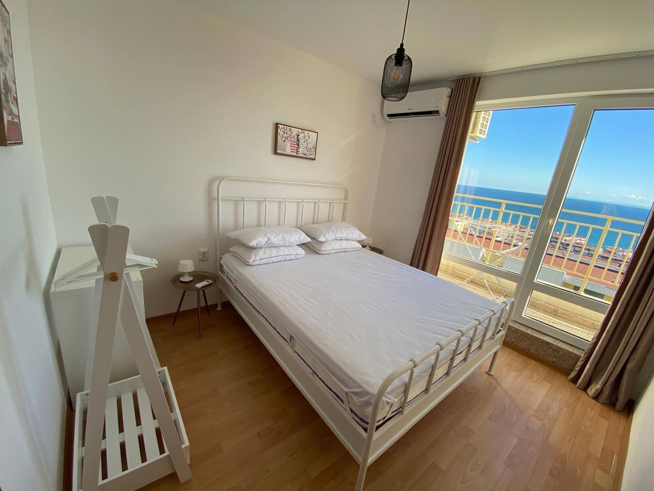 2-Zimmer-Wohnung mit Panoramameerblick in einer luxuriösen Anlage mit zahlreichen Dienstleistungen