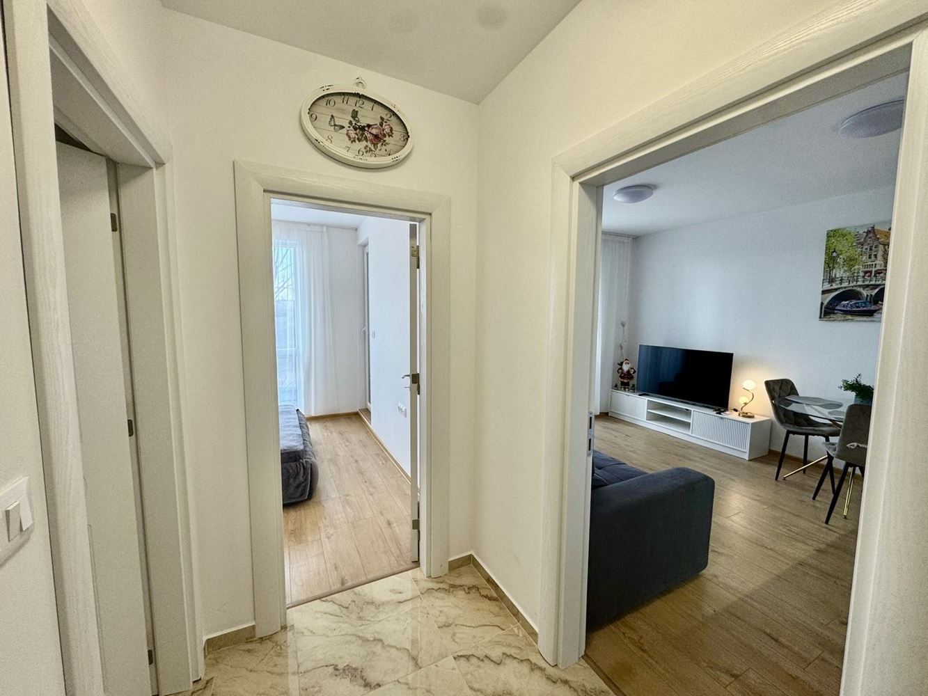 Zwei-Zimmer-Oase in einem neuen Luxuskomplex in Sonnenstrand – mit Poolblick
