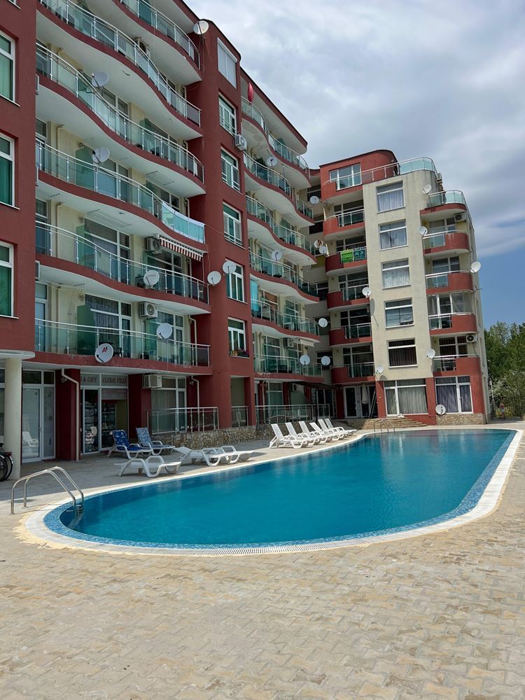Meerkomfort und Gemütlichkeit in einem stilvollen Apartment mit einem Schlafzimmer in Ravda