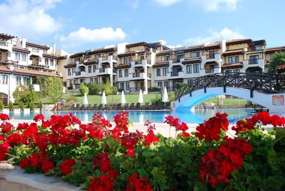 3-Zimmer-Wohnung mit Meerblick und Privatstrand in einer prestigeträchtigen Anlage in Tschernomorez